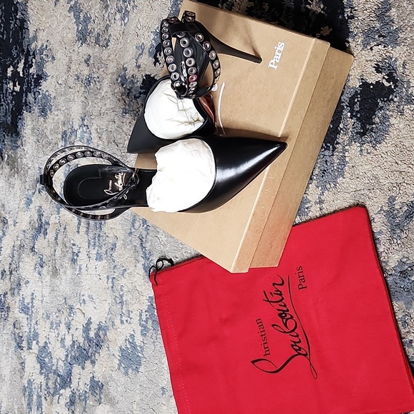 Christian Louboutin Shoes - CHRISTIAN LOUBOUTIN Black Leather Pumps Heels Pumpaclou eyelet-embellished 42